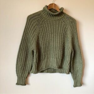 H&M Wool Knitted Chunky Knit Long Sleeve Cropped Crop Sweater Top Green